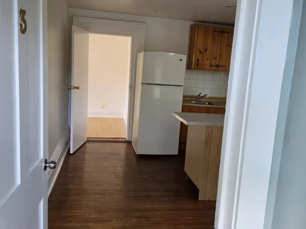 17 Alexander St #3, Brampton, ON L6V 1H7