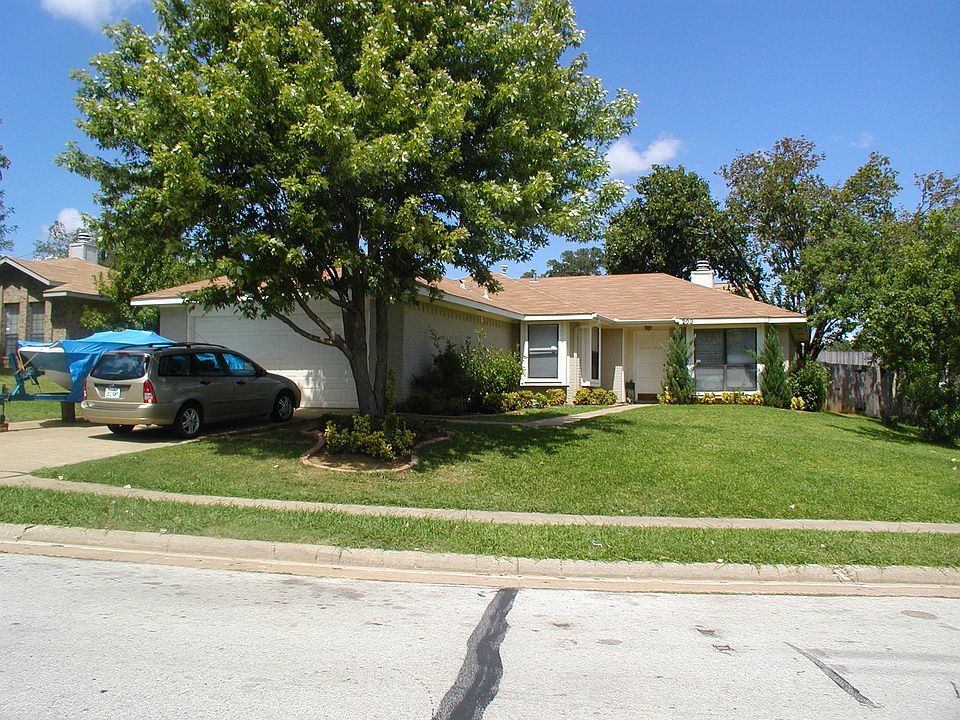 1st image of 203 Landover Dr