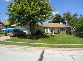 203 Landover Dr, Euless, TX 76040