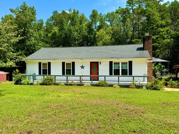 283 Pinebrook Ln, Baskerville, VA 23915