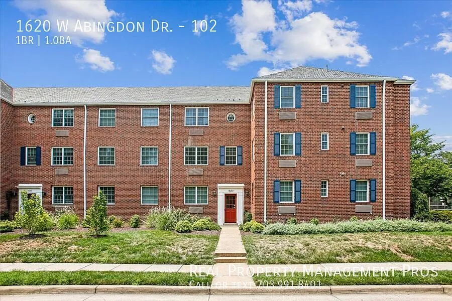 1620 W Abingdon Dr #102