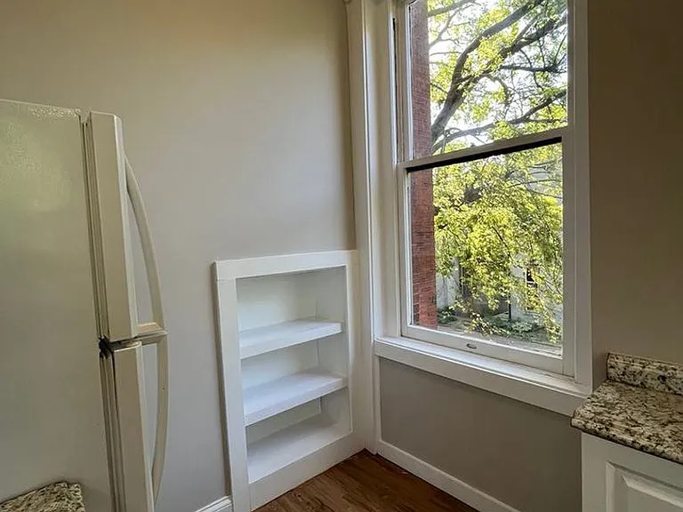 1337 S 4th St — Photo 17