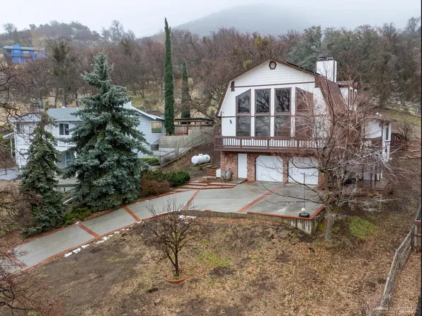18249 Alps Dr, Tehachapi, CA 93561