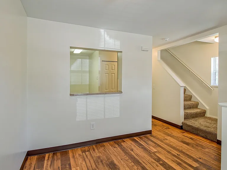 Forest Hills Townhomes — Photo 13