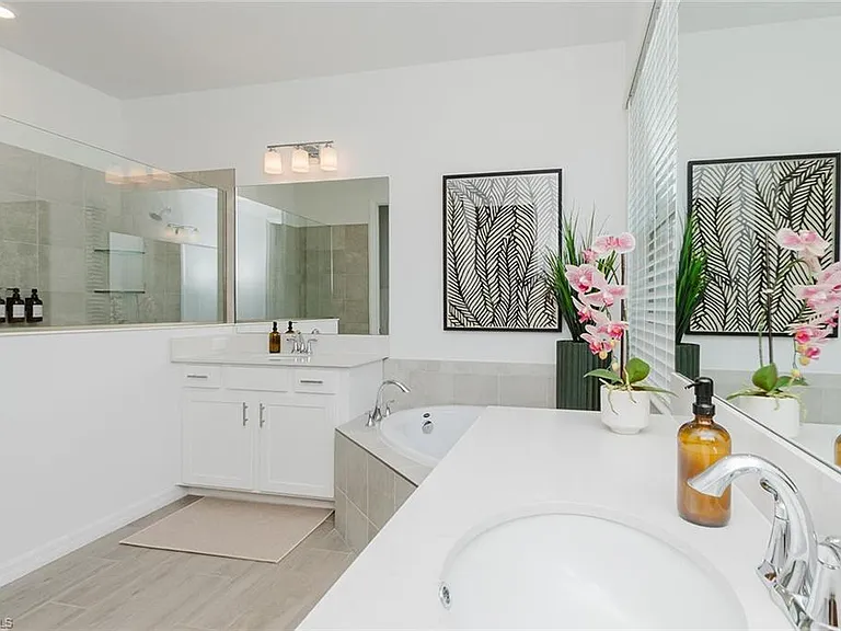 5453 Pikewood Ct — Photo 22
