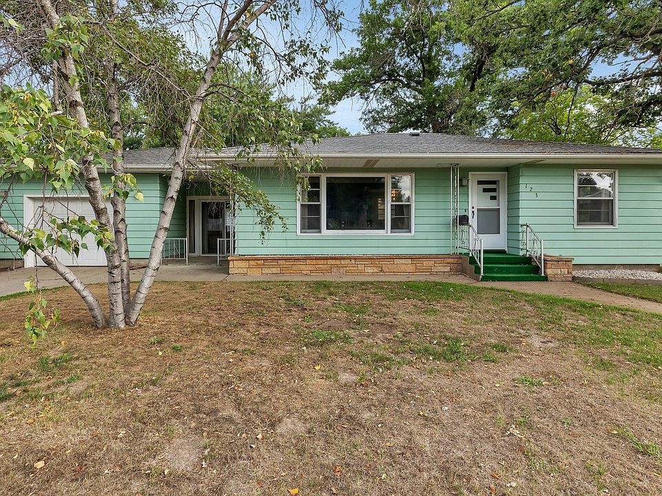 123 Searle St S, Sauk Rapids, MN 56379 Zillow