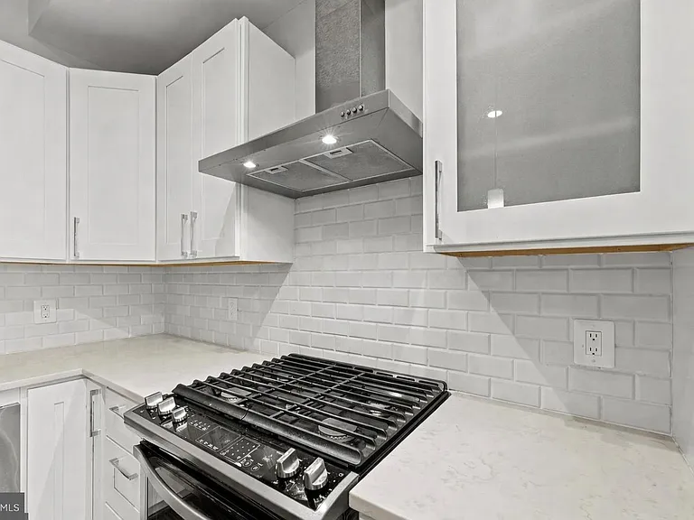 3525 14th St NW #2 — Photo 6