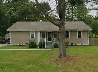 1847 S Streamline Dr, Virginia Beach, VA 23454