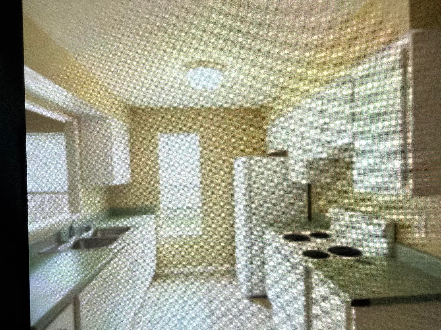 2 bed, 1008 sqft, $1,375 — Photo 3