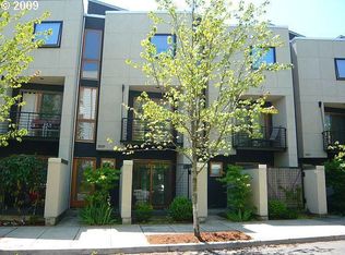 5839 NE Center Commons Way, Portland, OR 97232