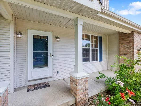 1206 Meadow Sweet Dr, Madison, WI 53719