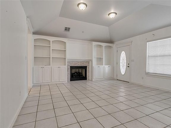5th image of 4857 Del Aire Dr
