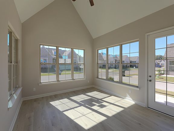 4th image of 8778 Bedfordshire Dr Lot 24