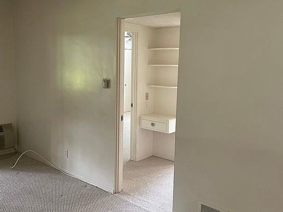 5th image of 1612 Fair Oaks Ave #31
