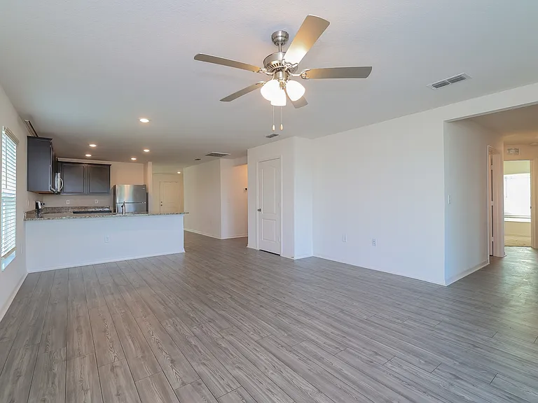 313 Kensington View Dr — Photo 5