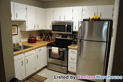 4th image of 3850 Plymouth Blvd APT 122