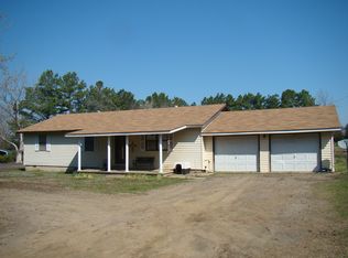 21298 Mount Pleasant Rd, Howe, OK 74940