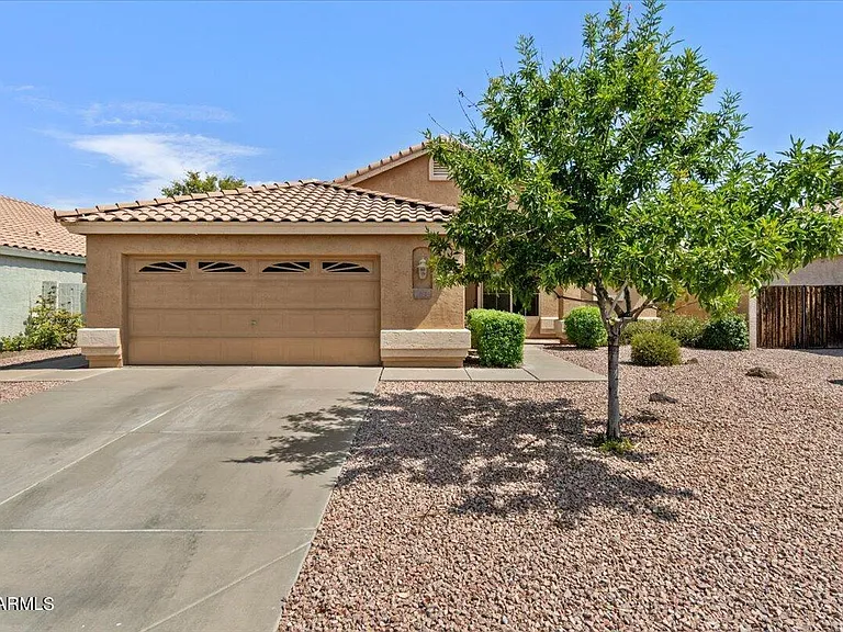 312 E Mesquite St — Photo 42