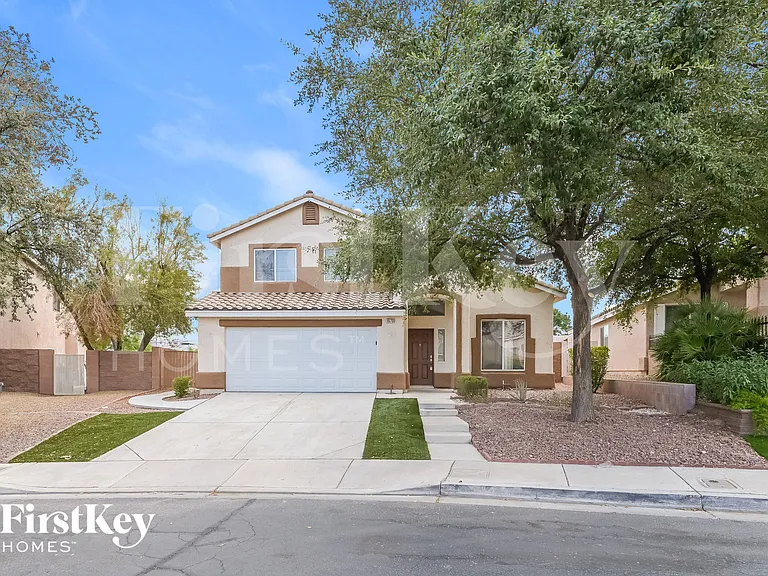 1573 Alpine Hills Ave — Photo 1