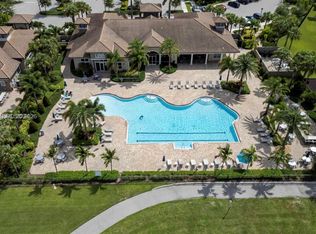 Parkview At Hillcrest, Hollywood, FL 33021