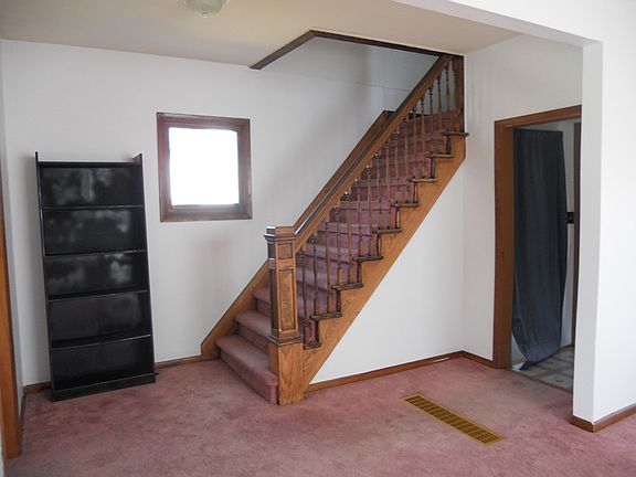 2nd image of 220 N Houghton Ave