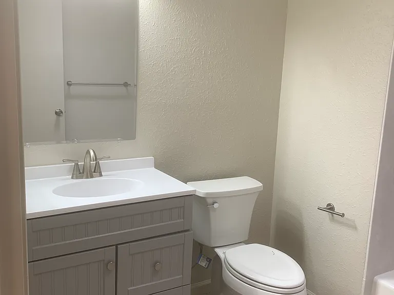 2 Bedroom in a Quiet Foothills Triplex — Photo 8