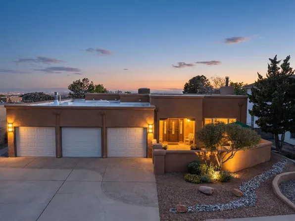 1109 Daskalos Dr NE, Albuquerque, NM 87123