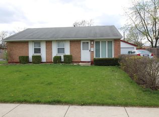 752 Geneva Ave, Romeoville, IL 60446