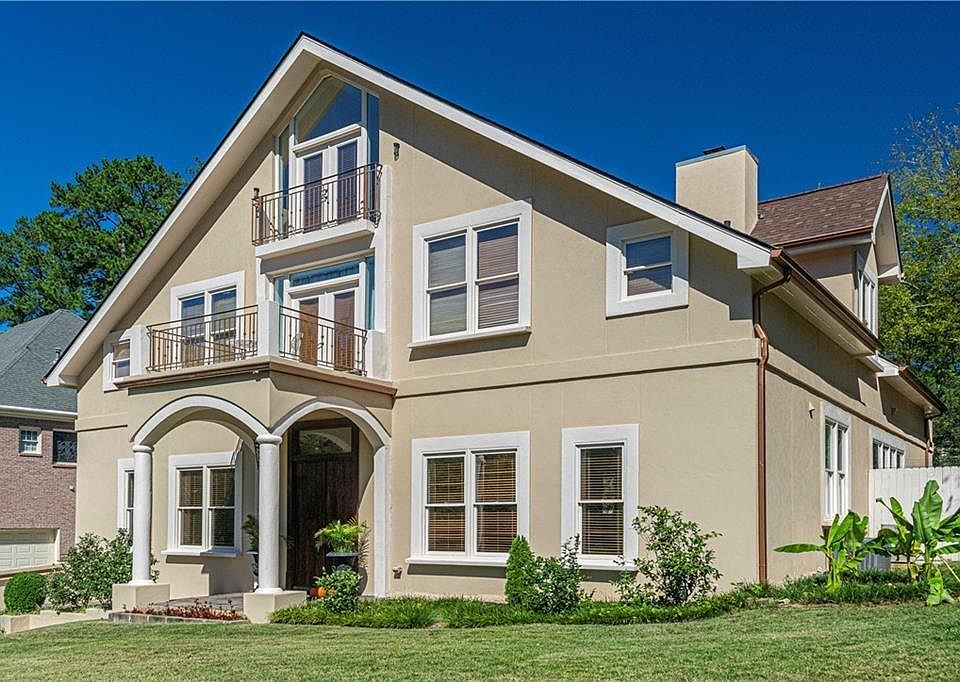 1st image of 2201 Abby Ln NE