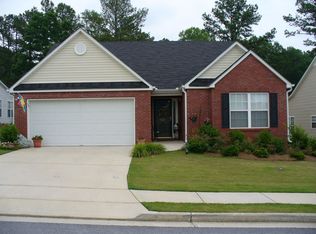 950 Village View Cir, Loganville, GA