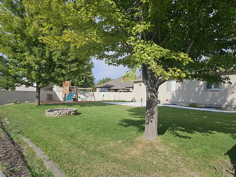 1879 W Colony Pointe Dr — Photo 23