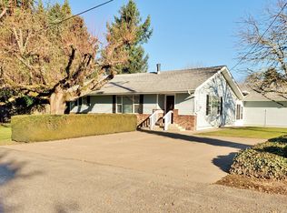 39067 Easton Ln, Springfield, OR 97478