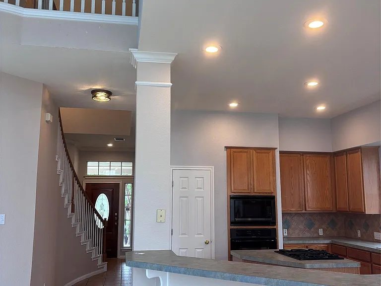 1704 Lynnville Trl — Photo 4