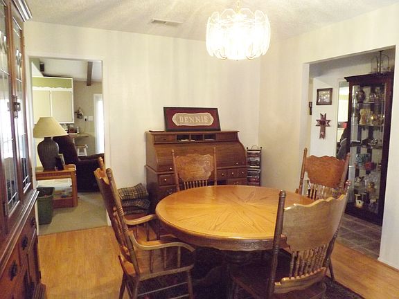 2nd image of 614 Todd Ct