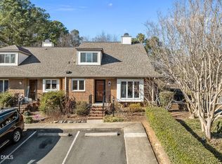 123 Essex Dr, Chapel Hill, NC 27514