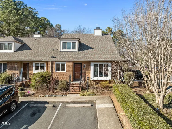 123 Essex Dr, Chapel Hill, NC 27514