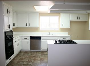 26161 Hemet St, Hemet, CA 92544