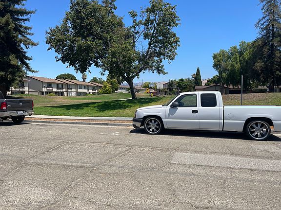 3rd image of 498 Papaya Ct