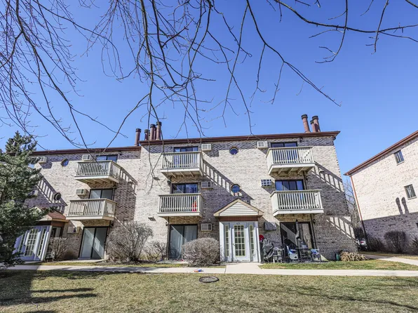 431 E Osage Ln APT 3B, Palatine, IL 60074