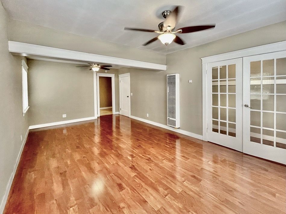 1st image of 208 Falcon Ave #208
