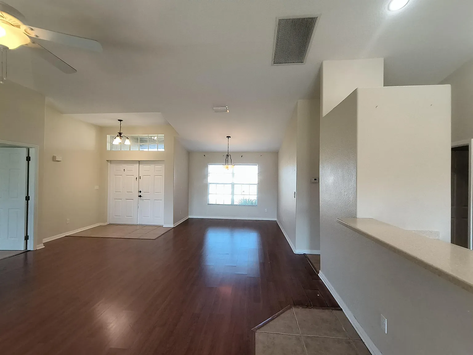 2208 NW 18th Ave - 0 — Photo 2