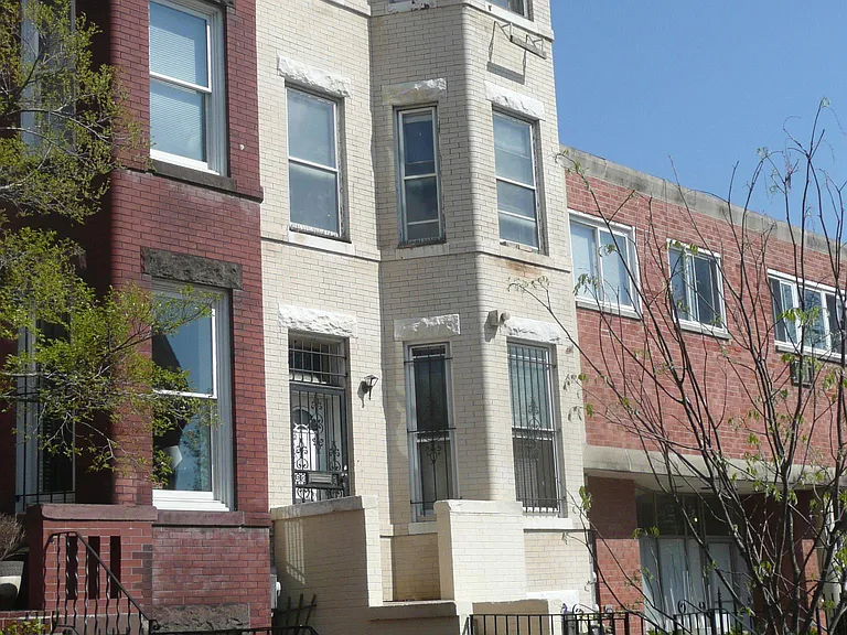 710 7th St SE #B1 — Photo 13