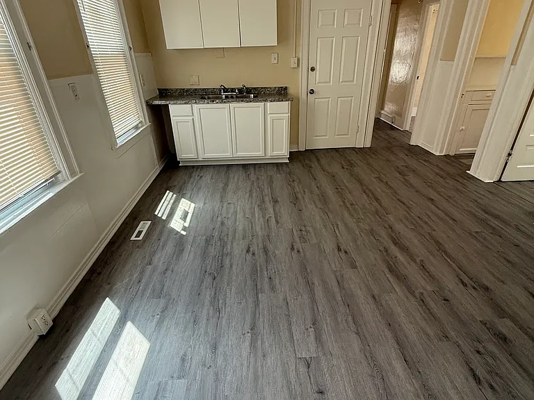 318 Gibson St #2 — Photo 26