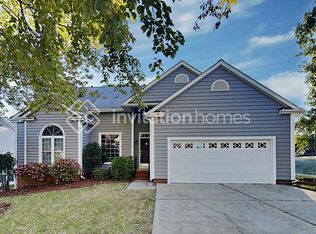 9327 Clifton Meadow Dr, Matthews, NC 28105