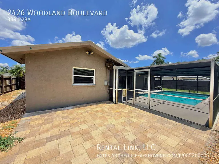 2426 Woodland Blvd — Photo 50