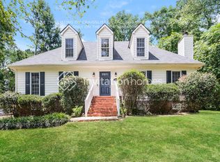 500 Clear Lake Ln, Suwanee, GA 30024