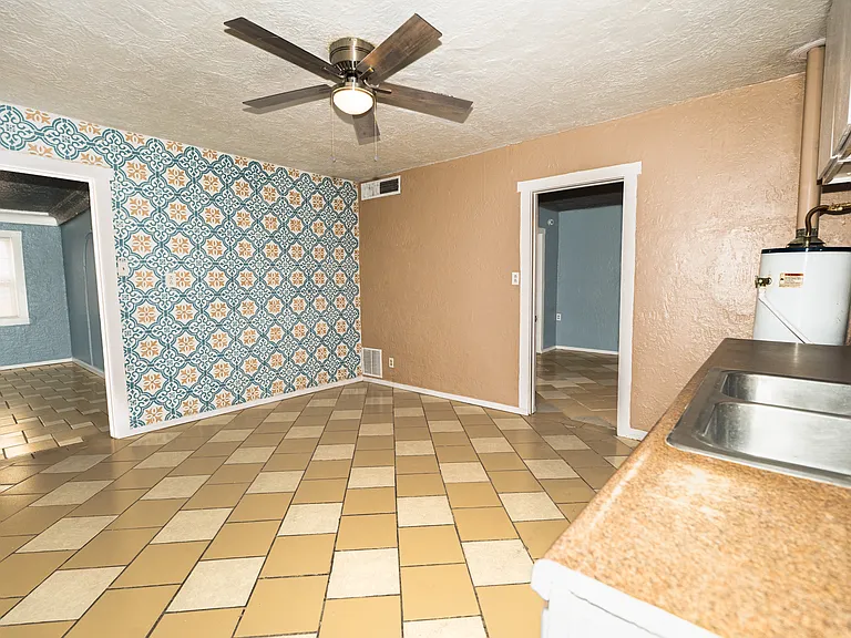 71 N Boone St #1 — Photo 11
