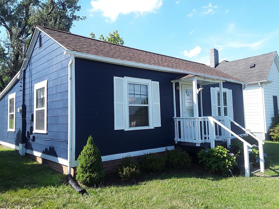 2nd image of 2031 Holbrook Dr