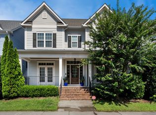 1204 Chalk Maple Dr, Cary, NC 27519