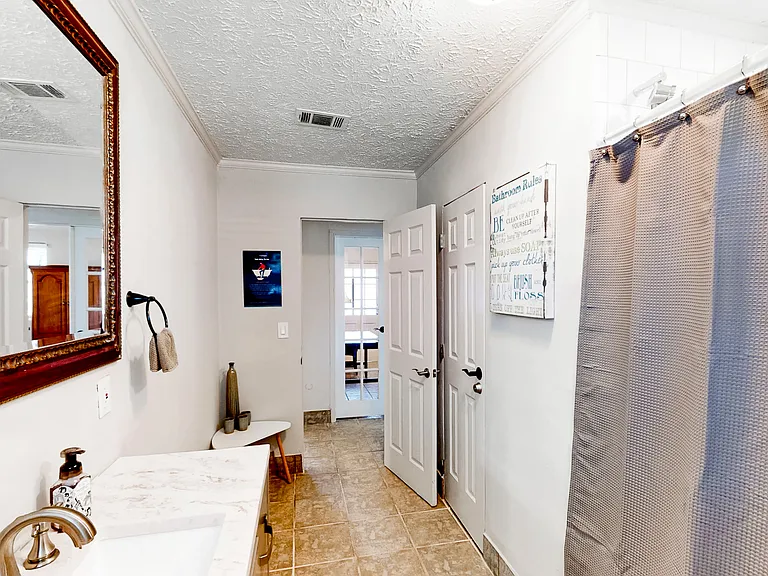 Clean and Neat Bath